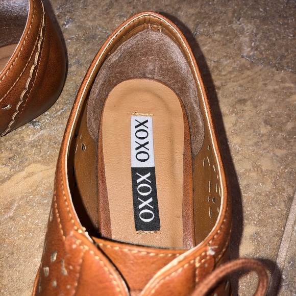 XOXO FLAT LACE UP SHOES 👠 - Picture 8 of 9